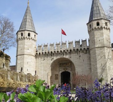 کاخ توپکاپی استانبول کجاست؟