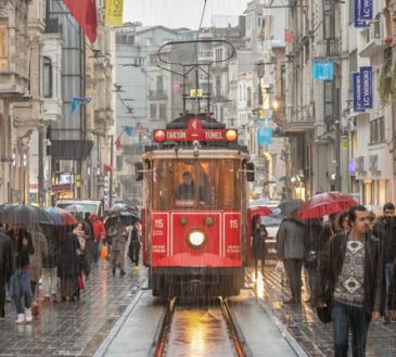همه چیز درباره خیابان استقلال استانبول